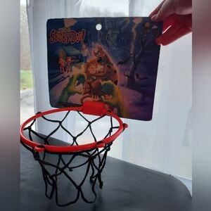 1997 Scooby-Doo Cardboard Back Basketball Mini Hoop